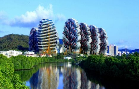 Forest-like Sanya Beauty Crown Hotel